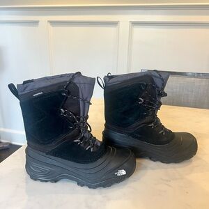 The North Face Black Winter Boots